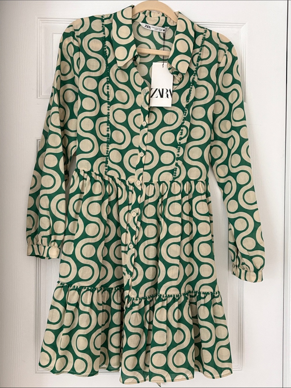 Zara Green and Cream Patterned Tiered Dress